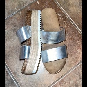 Brash platform slip on sandal size 6.5